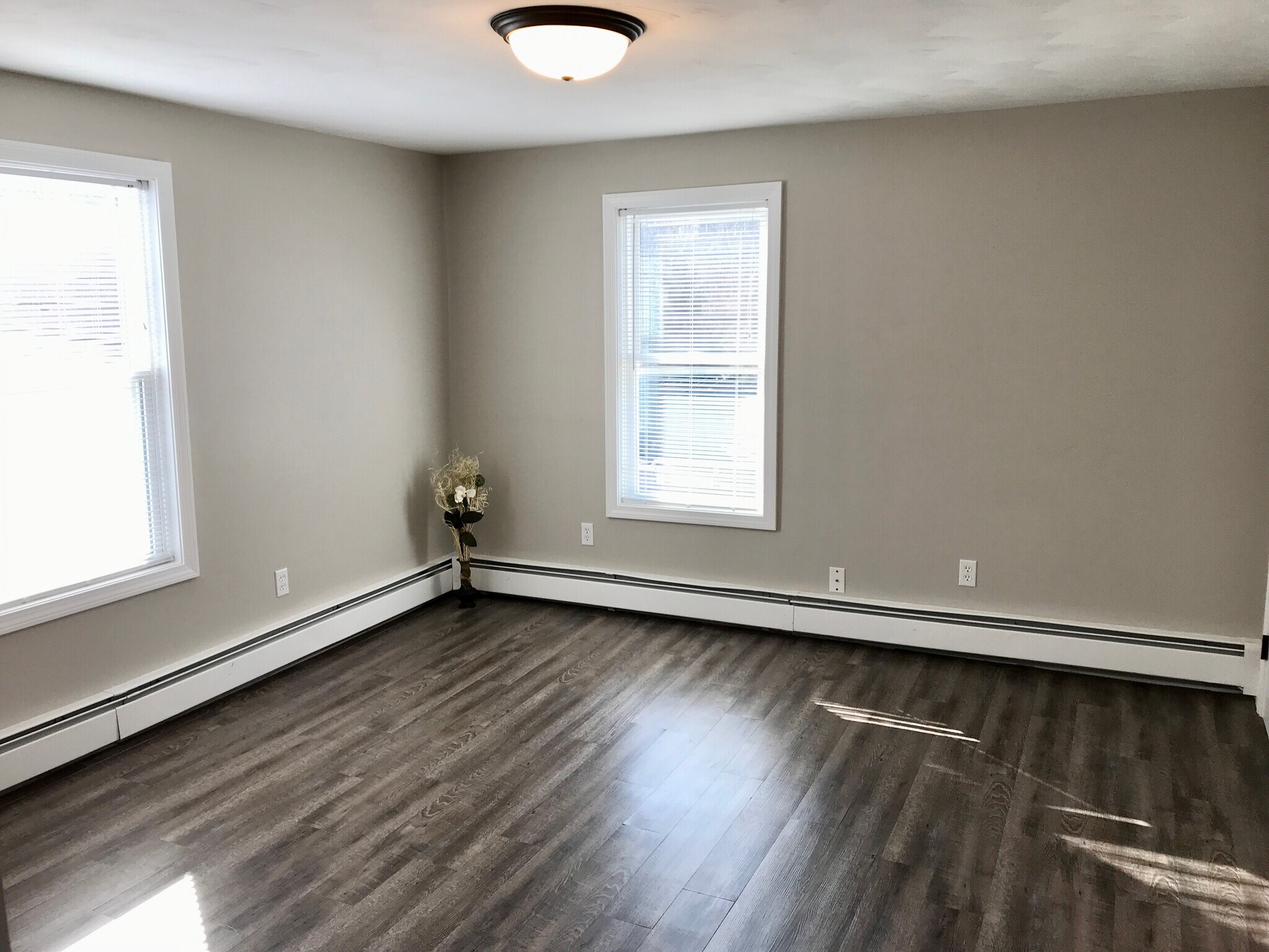 Building Photo - 61 West St