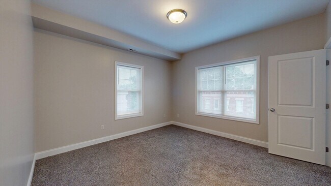 Building Photo - 60 Holworthy St