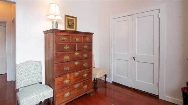 Building Photo - 167 Coggeshall Ave