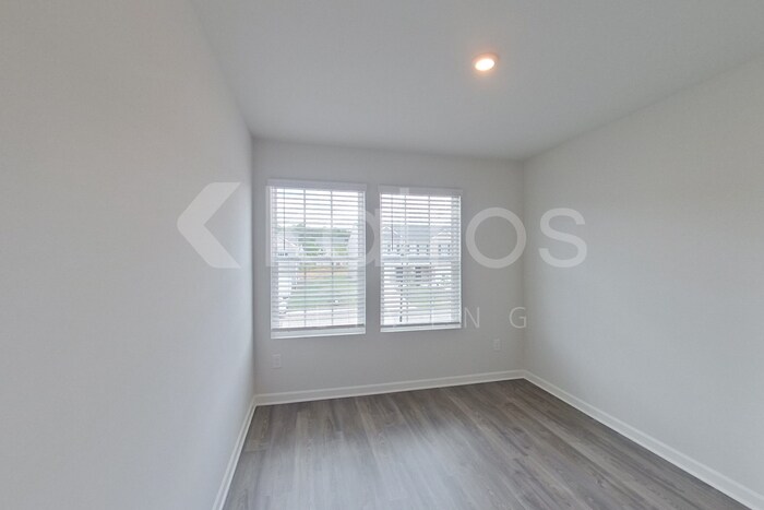 Building Photo - 360 Ironwood Ct