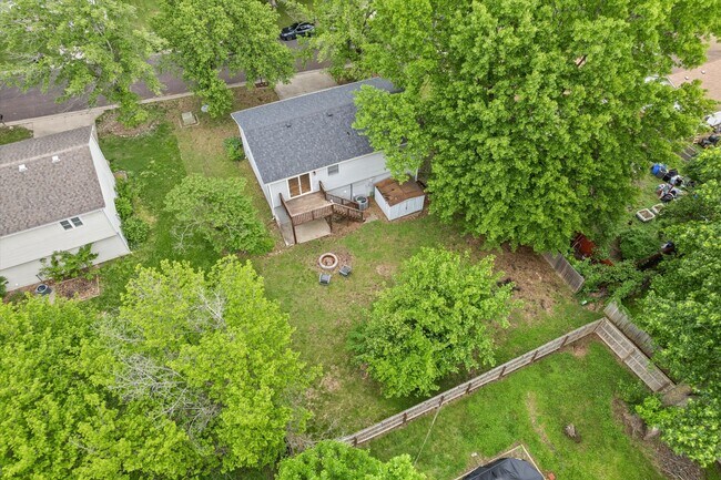 Building Photo - 4512 Salem Dr