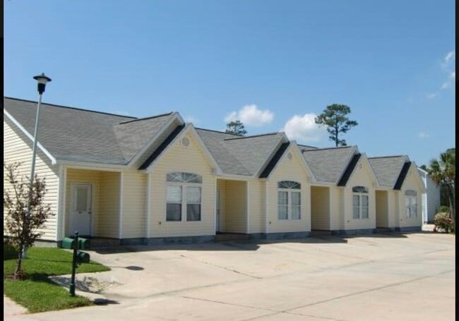 Primary Photo - SOUTHWIND TOWNHOMES LLC