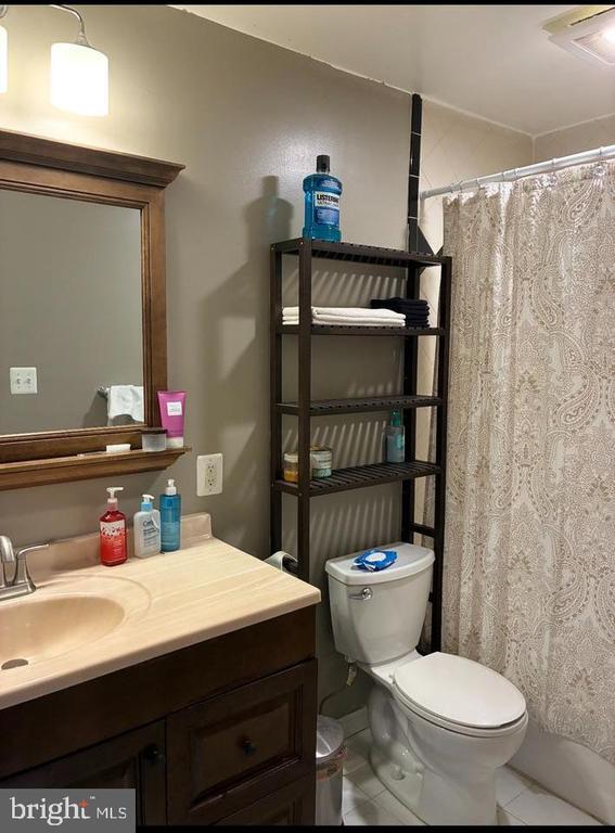 Building Photo - 7213 Adelphi Rd