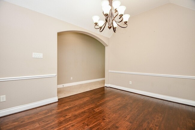 Building Photo - 26115 Serenity Oaks Dr