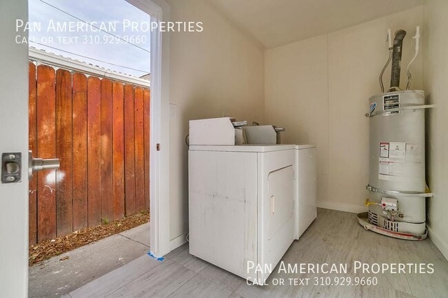 Building Photo - 8150 Cypress Ave
