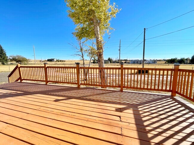 Large Deck - 3512 Welchester Dr