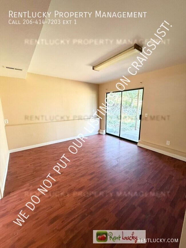 Building Photo - 2516 S 284th St