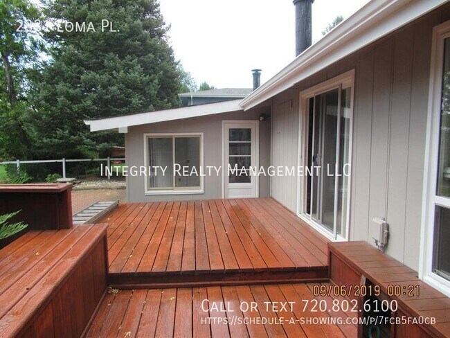 Building Photo - 2881 Loma Pl