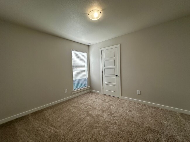 Building Photo - Charming Home in North Lubbock!
