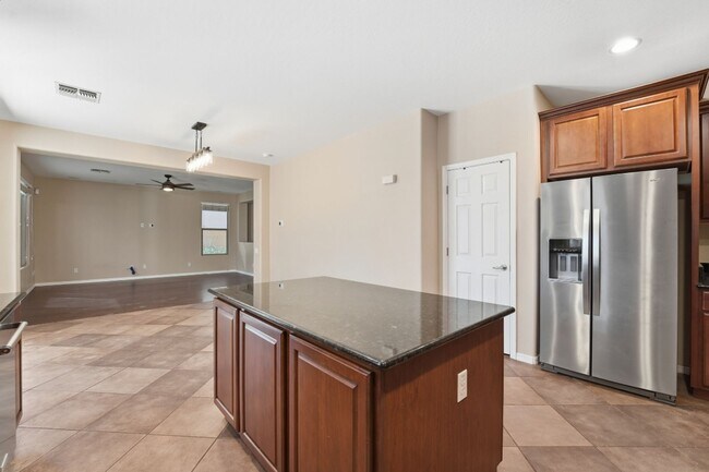 Building Photo - Spacious 3-Bedroom + Loft Home with Mountain Views in Stetson Valley