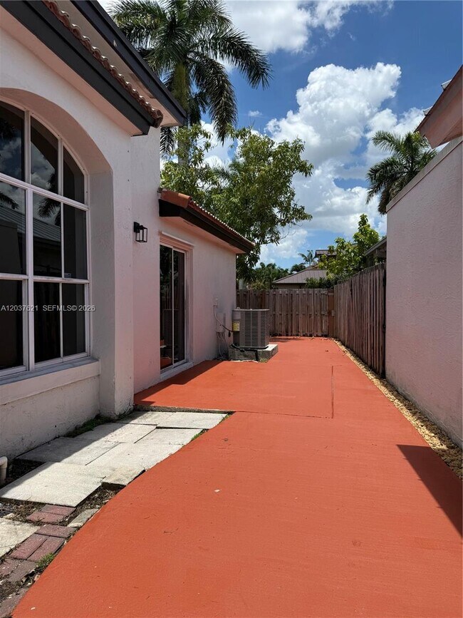 Building Photo - 1107 NW 132nd Ct
