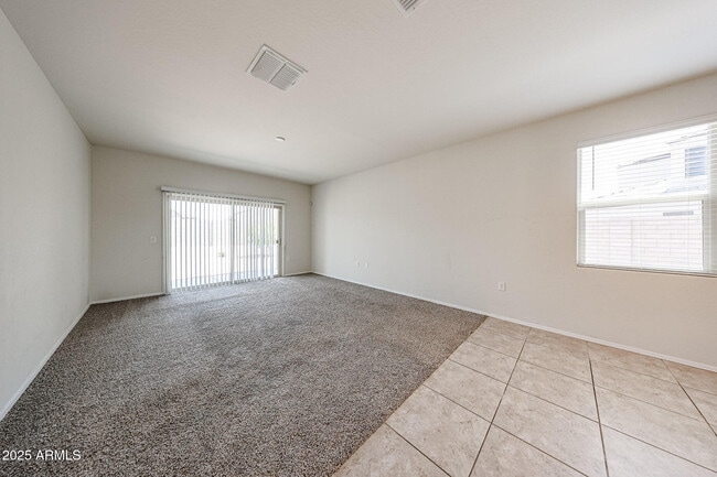 Building Photo - 31041 W Avalon Cir