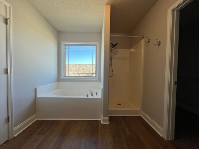 Building Photo - 116 Damascus Dr