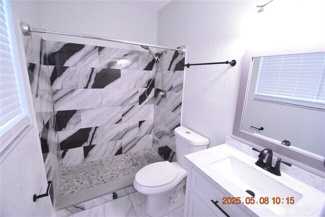 Building Photo - 1019 Spindle Palm Way