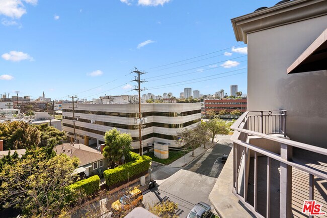 Building Photo - 1820 Benecia Ave