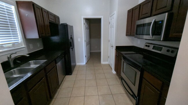 Building Photo - 3 BED 2 BATH located in Elberta