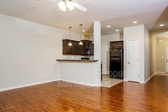 Building Photo - 3838 Nadia Ln