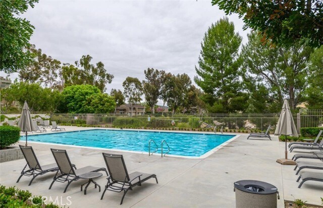 Building Photo - 20 Morning Vw