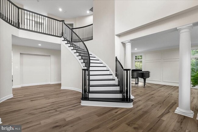 Building Photo - 20589 Myers Pl