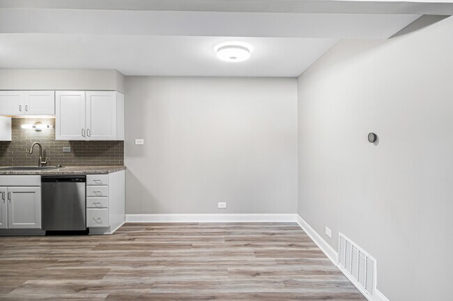 Building Photo - 629 Derry Ct