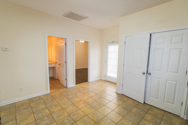 Building Photo - 235 Sawgrass Trail