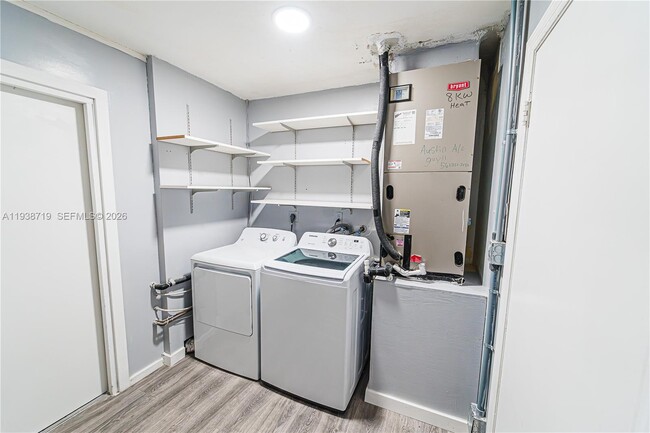 Building Photo - 8107 NW 74th Ave