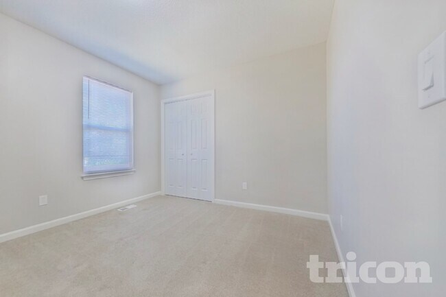Building Photo - 108 Woodlands Village Dr