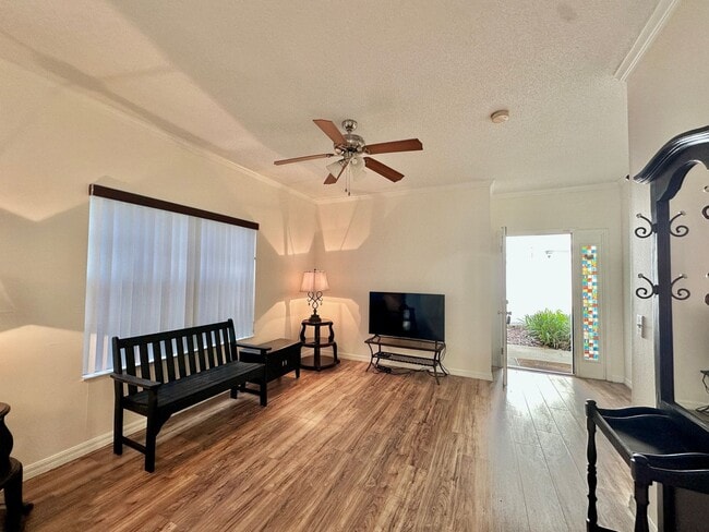 Building Photo - 1 bedroom unit at The Links in Haile Plant...