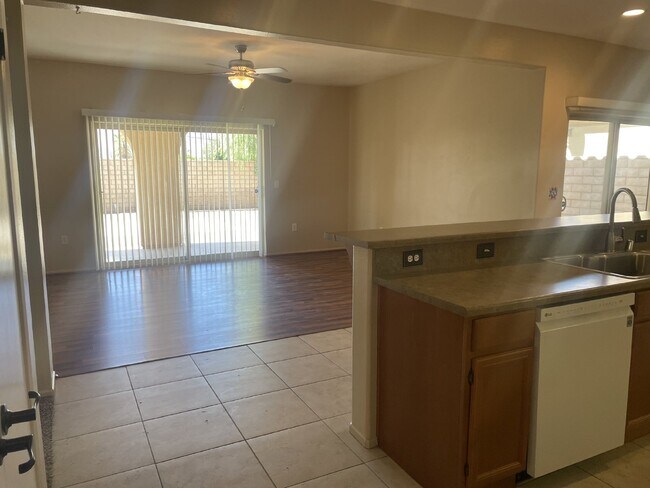 Building Photo - Long-term Rental