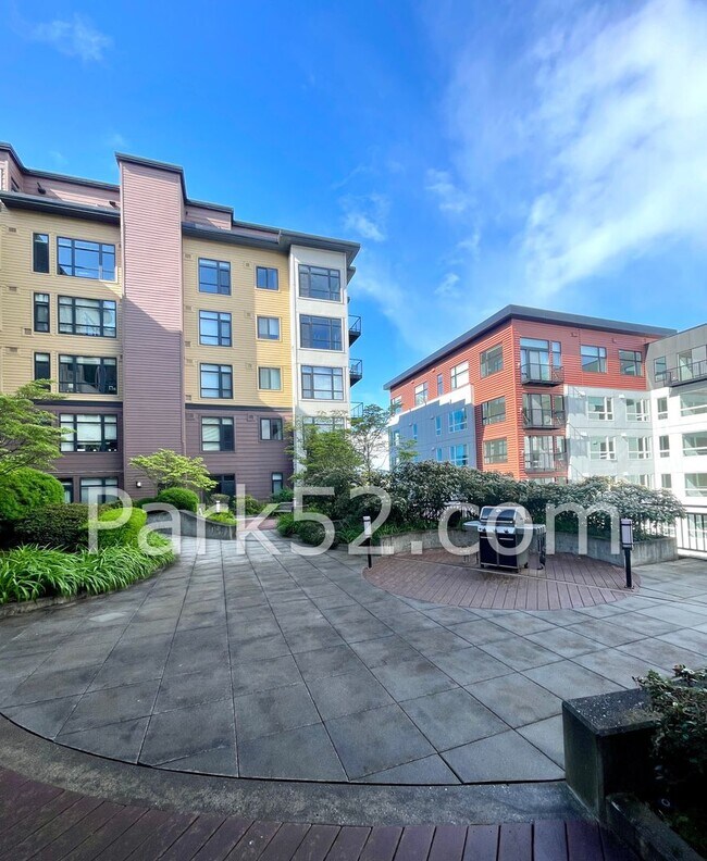 Building Photo - One Bedroom Condo in Downtown Tacoma
