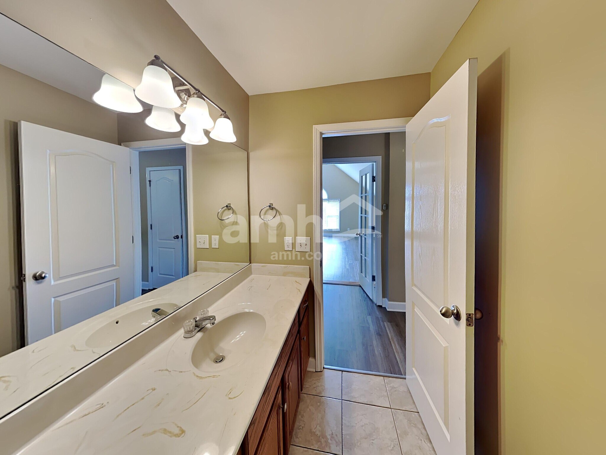 Building Photo - 227 Rockytop Trl