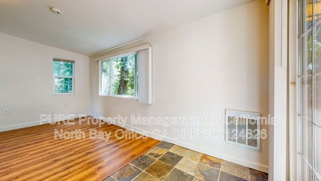 Building Photo - 17475 Summit Ave