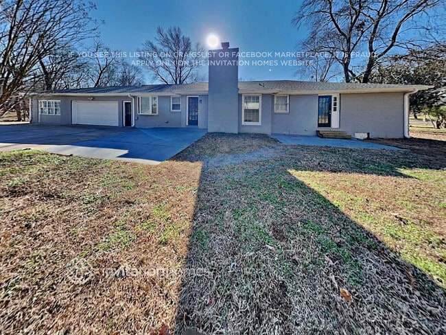 Building Photo - 123 Woodvale Dr