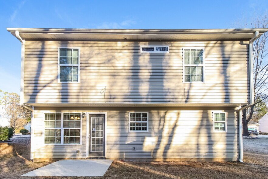 Building Photo - 87 Belmont Park Dr