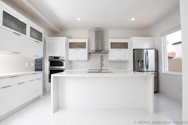 Building Photo - 8833 NW 178th St