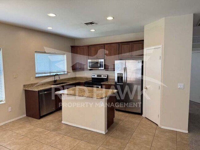 Building Photo - 3065 E Santa Rosa Dr
