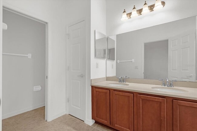 Building Photo - 655 Pensacola Ln