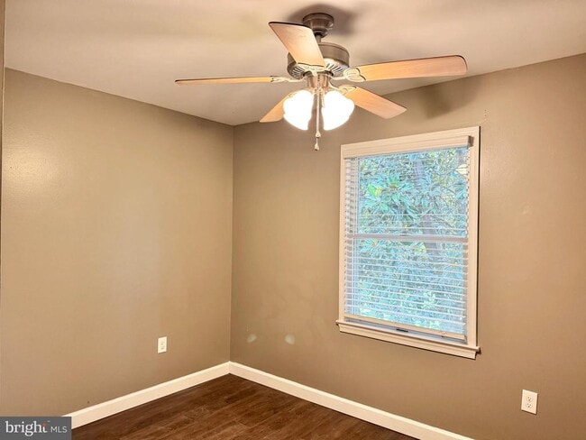 Building Photo - 3302 Aquia Dr