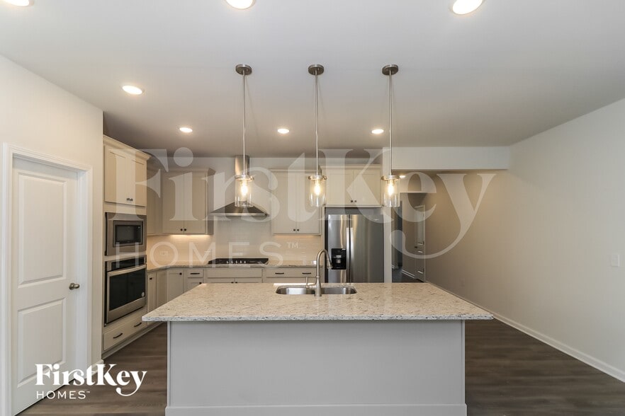 Building Photo - 46 Overview Ct