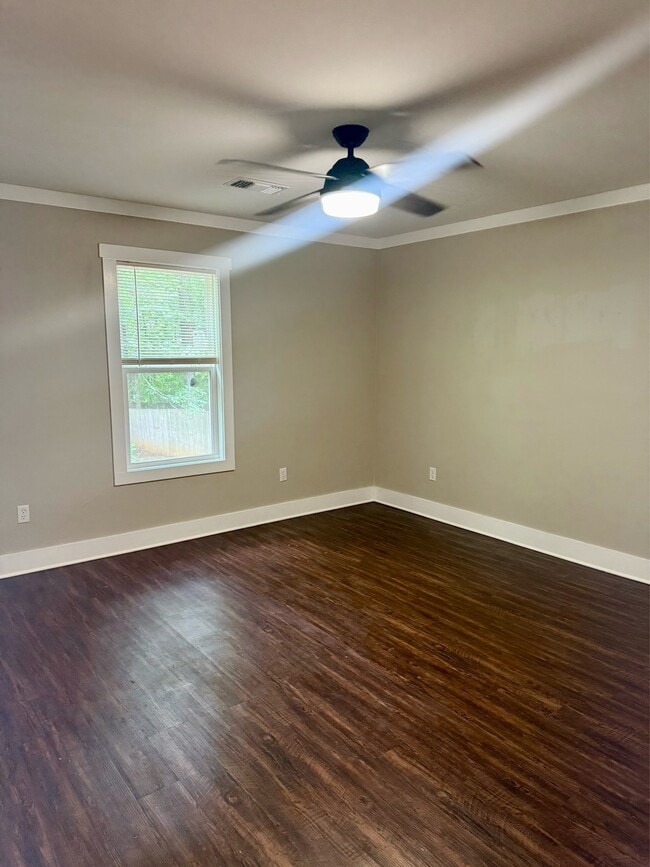 Building Photo - 341 Meadow Lark Dr