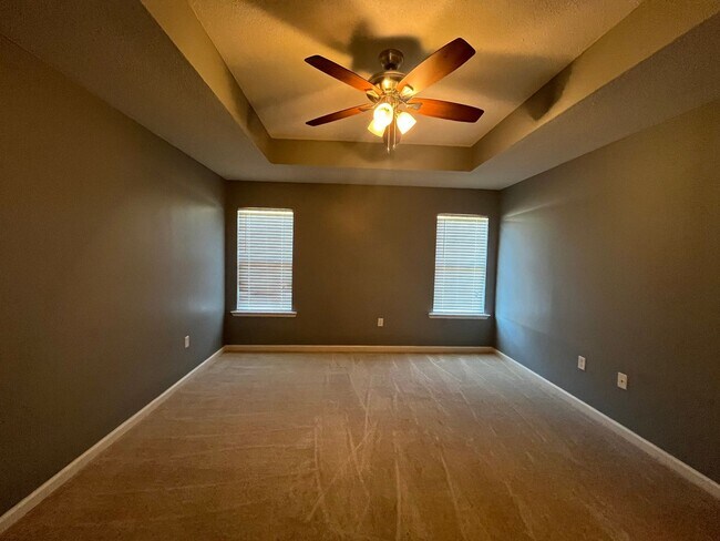 Building Photo - 4163 Meredith Dr