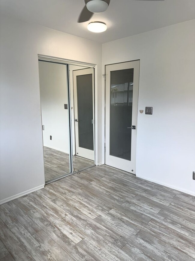 Building Photo - Koko Isle Circle - Renovated 3 bedroom, 2.5 bath townhome with carport