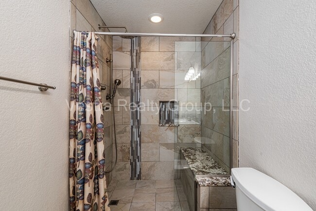 Building Photo - 9335 Amison Cir