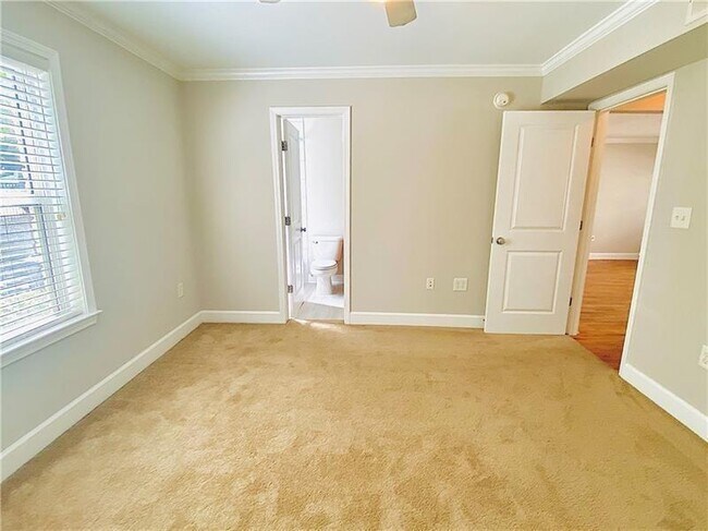 Building Photo - 48 Peachtree Ave NE