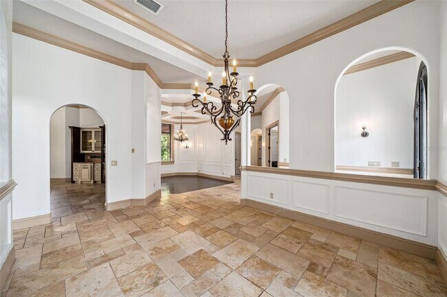 Building Photo - 8402 Lake Burden Cir
