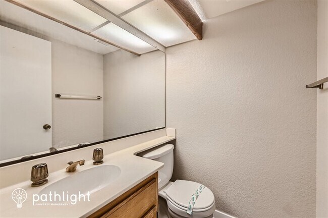 Building Photo - 7581 Whitney Dr