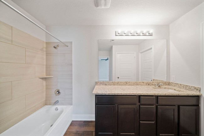 Building Photo - 4 Bedroom 3 Bathroom located in Copper Can...