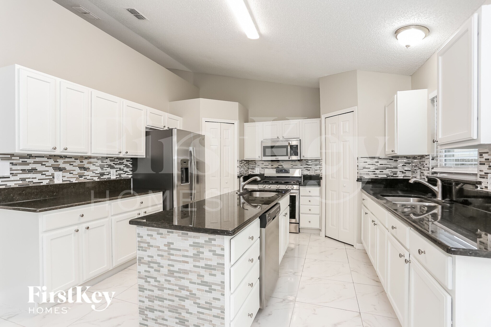 Building Photo - 12308 Hickory Forest Rd