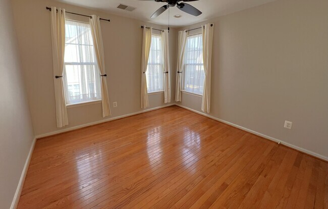 Building Photo - 7726 Grandwind Dr