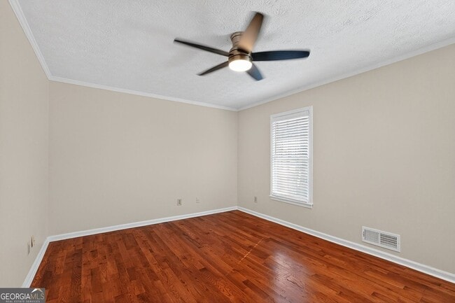 Building Photo - 898 Chippendale Ln
